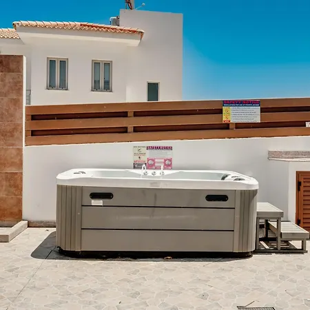 Villa Seafront *