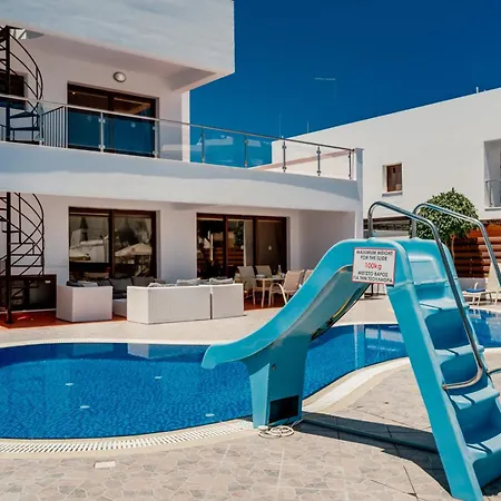 Villa Seafront *