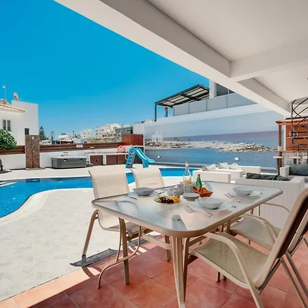 Villa Seafront Protaras