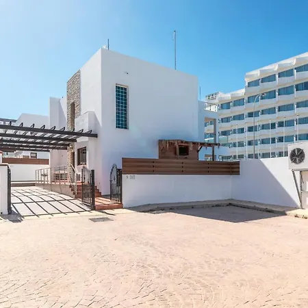 Seafront פרוטאראס